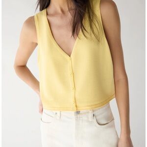 OAK + FORT button front tank